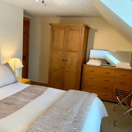 No 10 The Cottage Inverness Ngoại thất bức ảnh