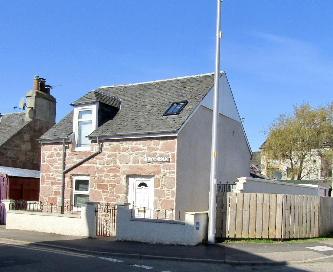 No 10 The Cottage Inverness Ngoại thất bức ảnh